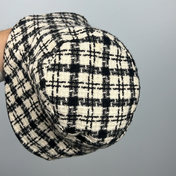 Marcus Adler New York plaid black & white bucket hat - Picture 4 of 4